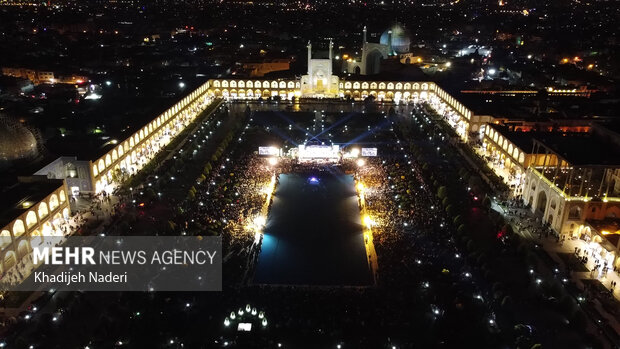 بزرگترین جشن آغاز ماه مبارک رمضان در نصف جهان