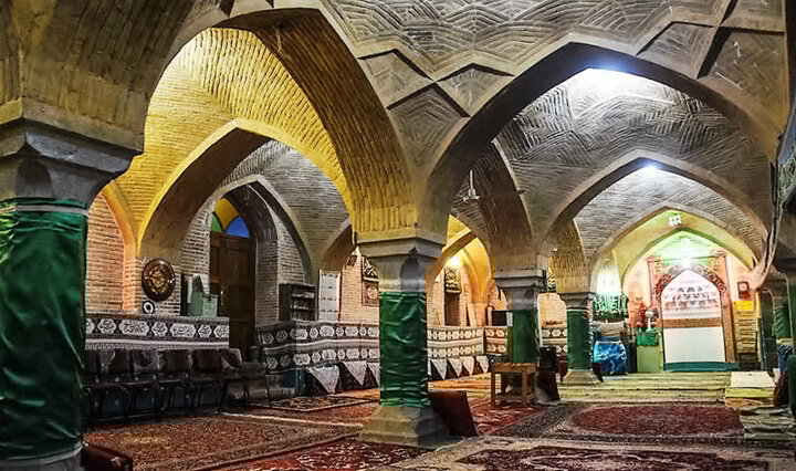 شهرضا؛ پایتخت سفالهای زیبا و انارهای دانهیاقوتی