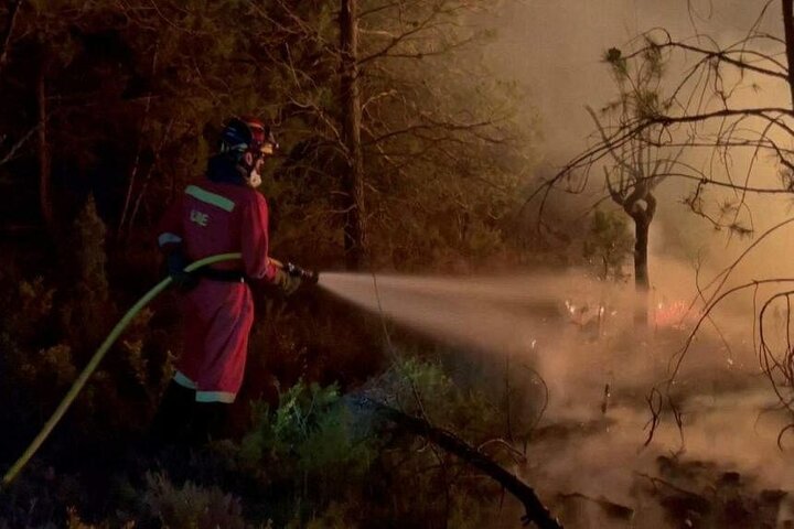 تخلیه ۱۵۰۰ نفر به دلیل آتش سوزی وسیع در جنگل های اسپانیا