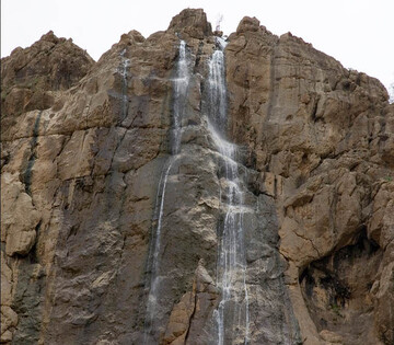 آبشار پیرغار، زیبا ترین آبشار فصلی در ایران
