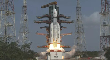 موشک هندی ۳۶ ماهواره اینترنتی «وان وب» را به فضا برد