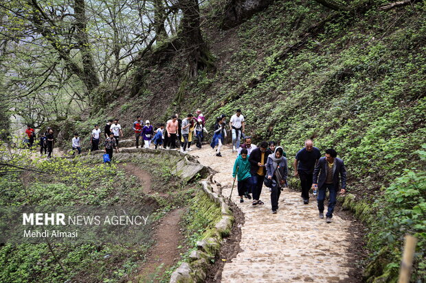 قلعه رودخان دژی بر فراز ارتفاعات جنگلی فومن