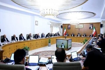 الرئيس الإيراني: الحكومة  مُلزمة باتخاذ خطوات لتحقيق شعار العام