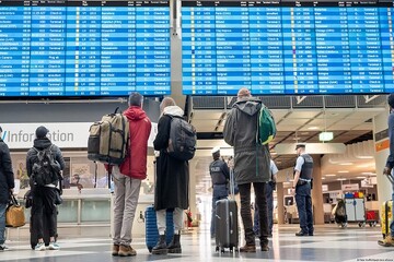 Nationwide German transport strike begins,causing major chaos