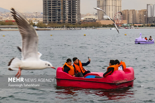 Chitgar recreational lake in Tehran