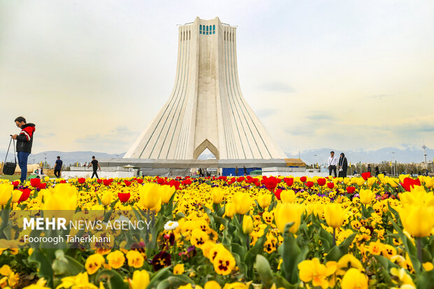 بازدید برج آزادی رایگان است بازدید برج آزادی رایگان است