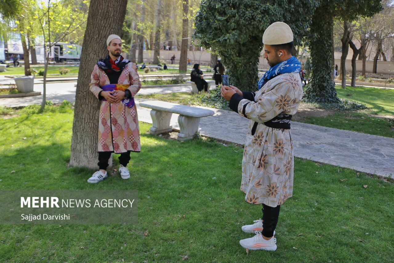 لباسهای محلی لرستان؛ اوج زیبایی در نهایت سادگی