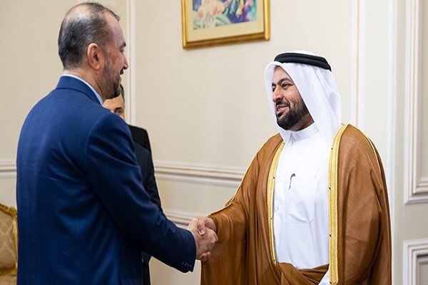 Iranian, Qatari ministers confer on bilateral cooperation
