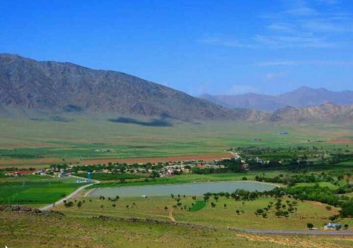 معرفی جاذبه های گردشگری آشتیان/سرزمینی کهن با هویت دینی و تاریخی