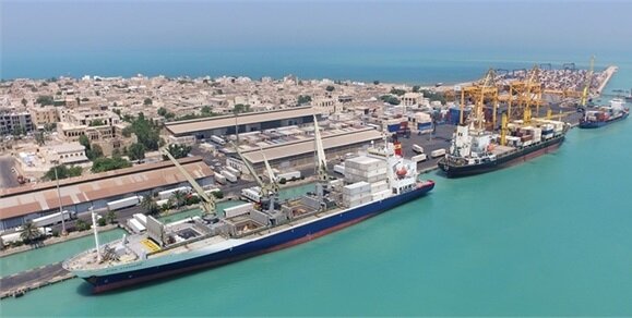 لذت گشتهای دریایی در بوشهر/ بار اصلی بر دوش شناورهای سنتی است