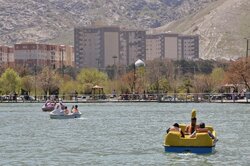 جست‌وجوی زن میان‌سال مفقودشده در دریاچه «کیو» خرم‌آباد