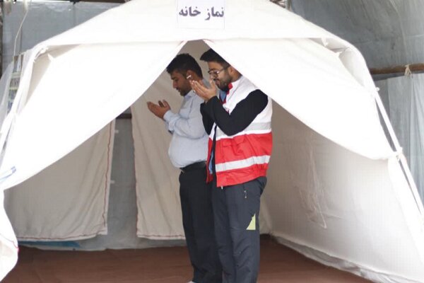 استفاده ۱۷۸ هزار مسافر نوروزی از خیمههای نماز هلالاحمر  استفاده ۱۷۸ هزار مسافر نوروزی از خیمههای نماز هلالاحمر