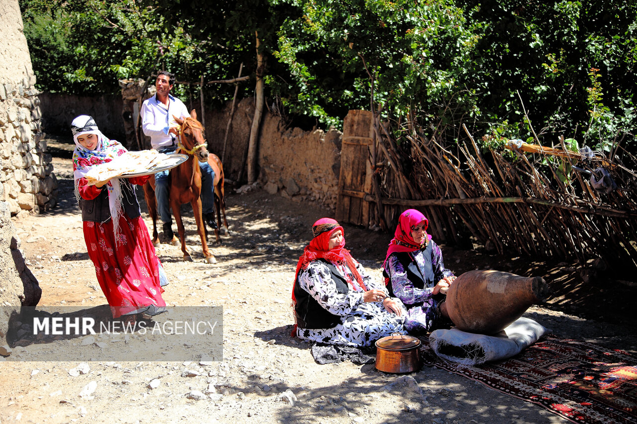 لباسهای سنتی «ویلکیج» نماد اخلاق و اصالت/عفت بانوان زبانزد است