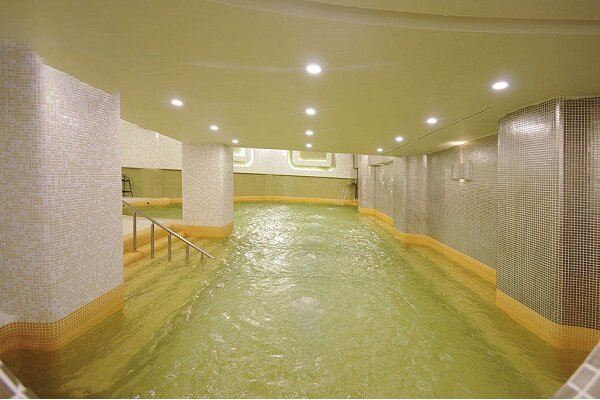 سرزمین «چشمههای بهشتی» مقصد گردشگران در سرعین