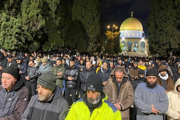 حضور گسترده نمازگزاران فلسطینی در مسجدالاقصی 