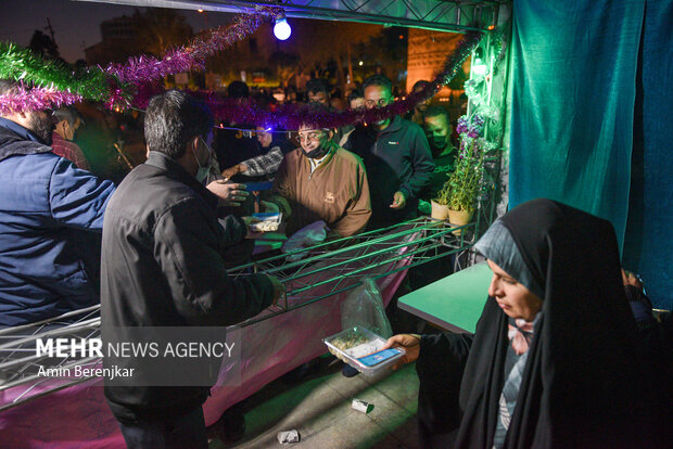 «افطاری ساده»، از کارخانه تا لحظه افطار در شیراز