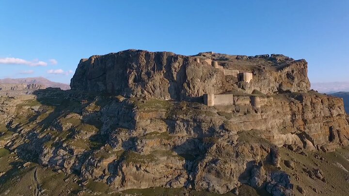 دیوارهای مستحکمی که یادگار دوران کهن اردبیل هستند