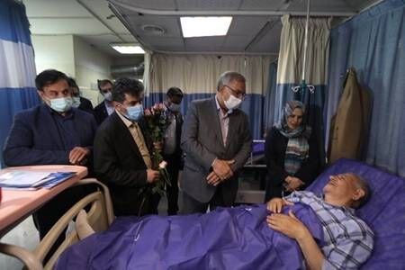 بازدید عین اللهی از دو بیمارستان پایتخت/ معاینه چشم بیماران