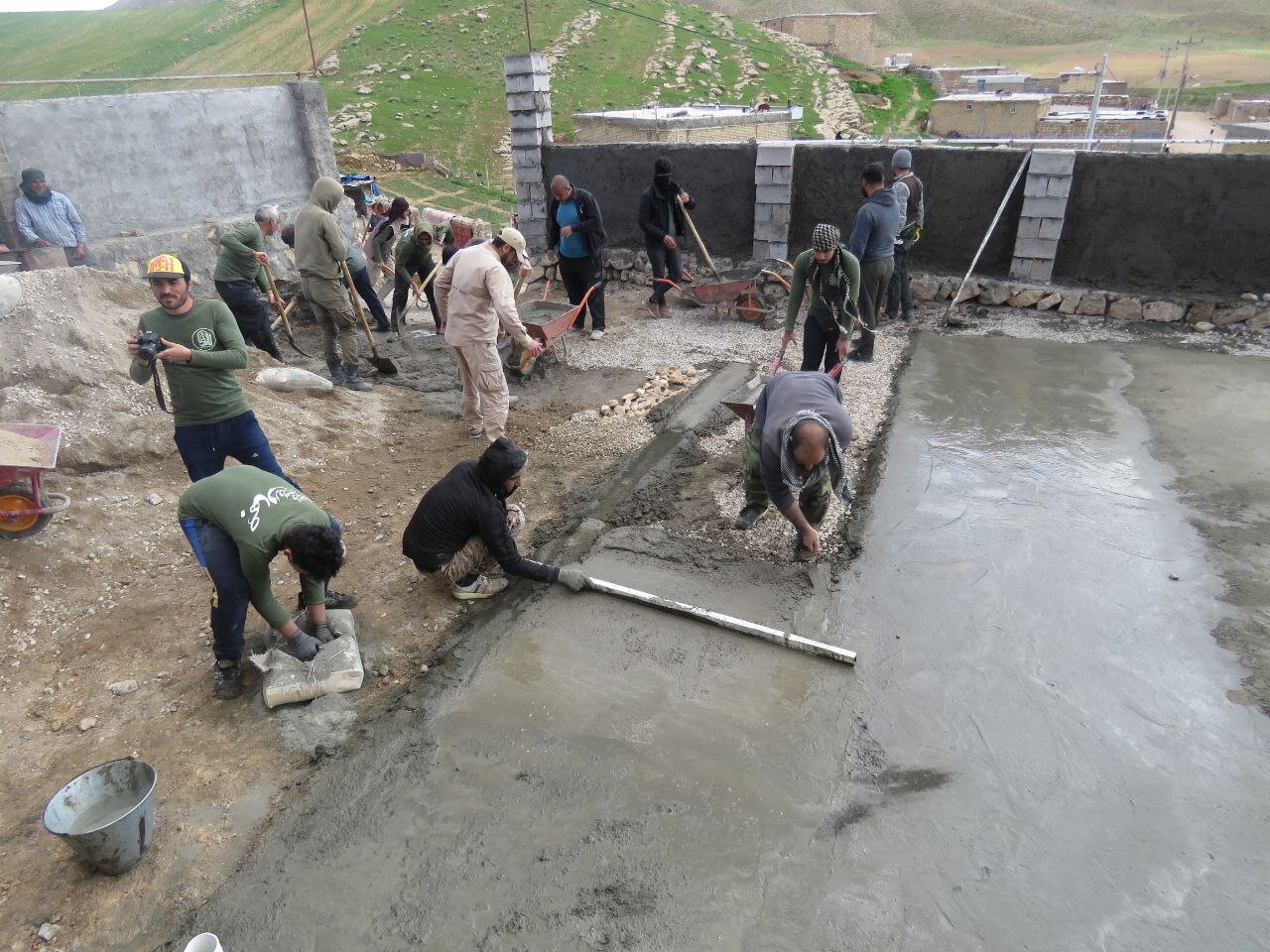 جهادگران بازوی دستگاههای اجرایی در خدمت به مردم