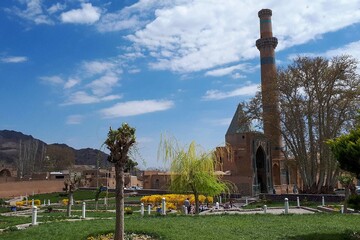 معرفی قدیمی‌ترین شهر اصفهان / «جهنم سفید» و «چشمه آب سرخ فریزهند» را در نطنز ببینید