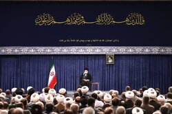 جیهان تەنیا ئەمریکا و چەند وڵاتی ئەورووپایی نییە/ ئێران دەفرایەتی زۆر باڵای هەیە/ بێ حیجابی حەرامە
