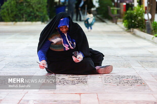 شستشو و رنگ آمیزی مجدد قبور شهدای قم
