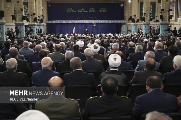 Iranian Officials, agents met with Leader