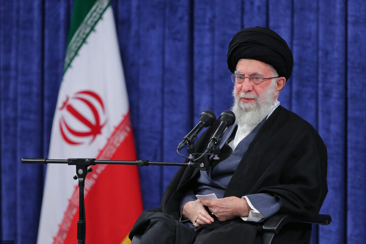 ایران کے سب سے بڑے دشمن امریکہ اور صیہونی حکومت روز بروز کمزور ہوتے جا رہے ہیں،رہبر انقلاب