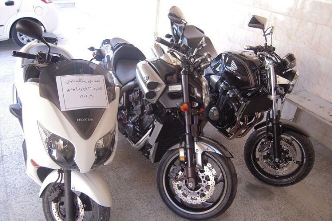موتورسیکلت‌های قاچاق در بوشهر توقیف شدند