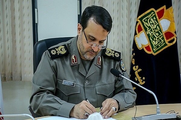 تجلیل رئیس بنیاد حفظ آثار از تهیهکننده «نگهبانان خورشید» تجلیل رئیس بنیاد حفظ آثار از تهیهکننده «نگهبانان خورشید»