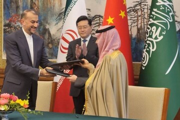 بیانیه مشترک ایران و عربستان به امضا رسید/ تسهیل اعطای روادید برای شهروندان دو کشور