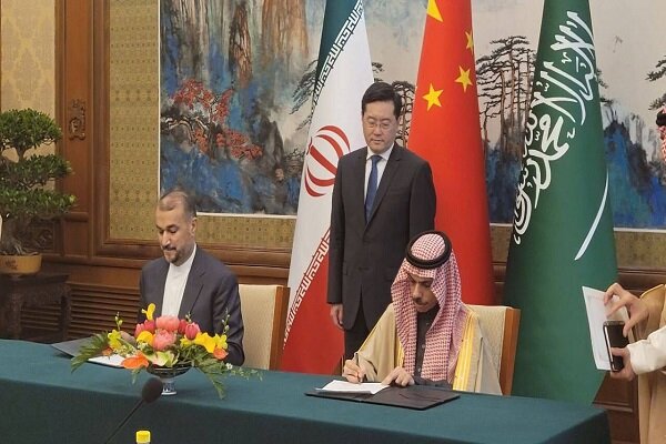 الخارجية الصينية: ندعم تعزيز العلاقات بين ايران والسعودية 