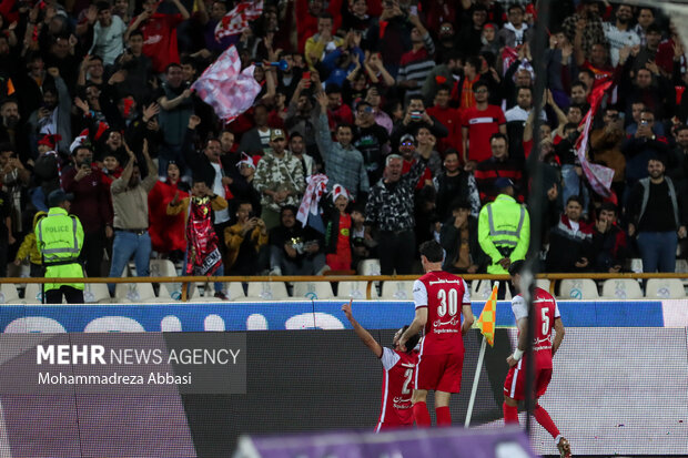 همه چیز پرسپولیس برای سایه به سایه شدن با صدر