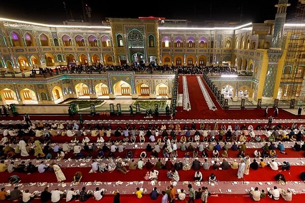 Irak'ta Hz. Ali (a.s) Türbesi'nde iftar