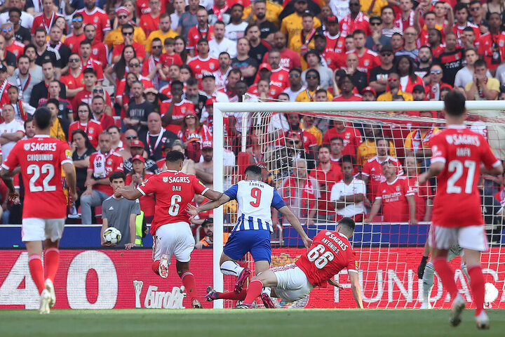 گلزنی طارمی در دیدار حیثیتی با بنفیکا / شادی گل جنجالی مهاجم ایران 2