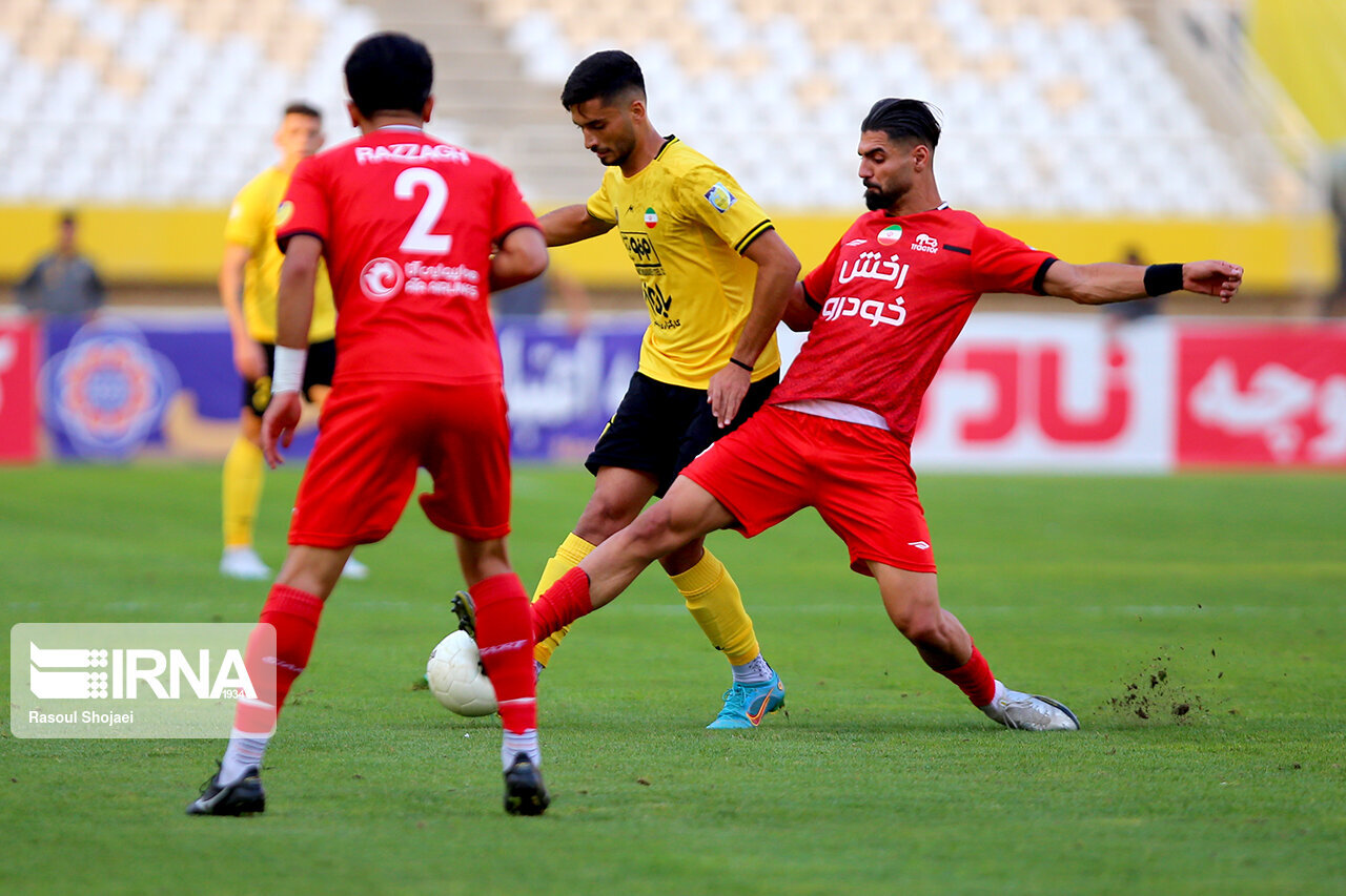 IPL leaders Sepahan lose to Tractor - Tehran Times