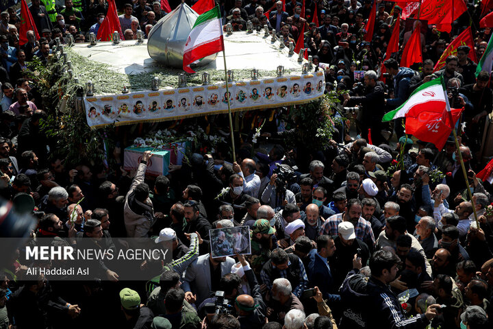 مراسم تشییع پیکر شهیدان میلاد حیدری و مقداد مهقانی جعفر آبادی صبح امروز سه شنبه ۱۵ فروردین ماه ۱۴۰۲ با حضور خانواده‌های شهدا و ایثارگران وبا حضور آحاد مردم در میدان امام حسین (ع) تهران برگزار شد