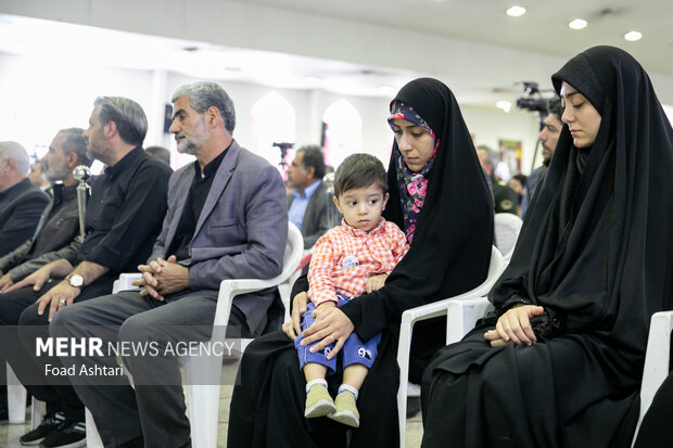 مراسم بزرگداشت شهیدان مدافع حرم میلاد حیدری و مقداد مهقانی صبح روز شنبه ۱۹ فروردین ماه ۱۴۰۲ با حضور خانواده شهدا و مقامات لشگری در محل ستاد کل سپاه پاسدارن انقلاب اسلامی برگزار شد