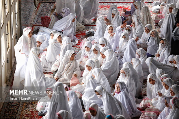 آیین جشن تکلیف فرشته ها در همدان