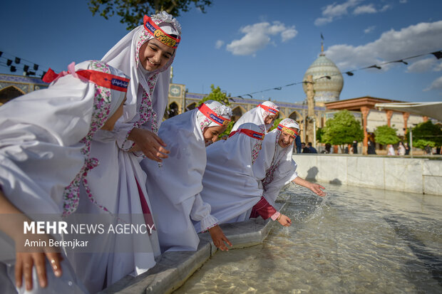 برگزاری جشن روزه اولی ها با حضور دانش آموزان شیرازی