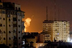 Siyonist İsrail'den Gazze'ye saldırı: 1 şehit, 5 yaralı