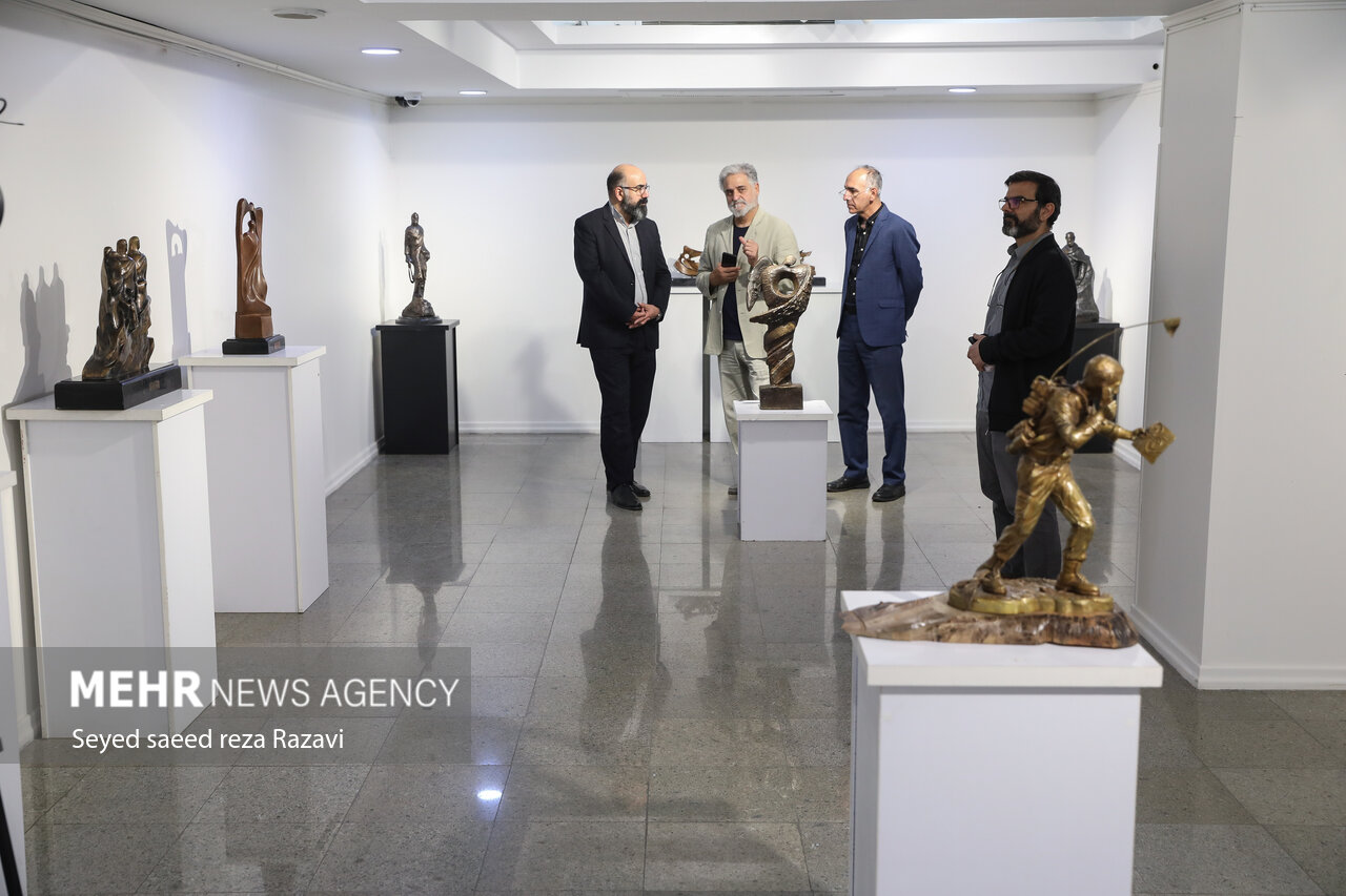«هفته هنر انقلاب اسلامی» آغاز شد/ افتتاح ۲ نمایشگاه تجسمی