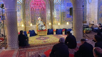 برگزاری مراسم شب قدر در مسجد نصیرالملک شیراز