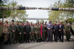 نمایشگاه دستاوردهای ارتش جمهوری اسلامی ایران در قزوین افتتاح شد