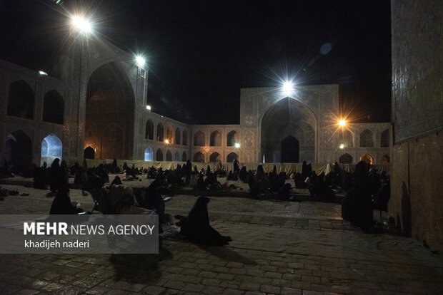 مراسم احیای شب نوزدهم - مسجد نقش جهان اصفهان