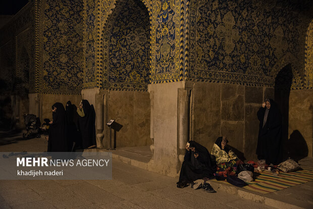 Qadr Night ceremony observed in Isfahan
