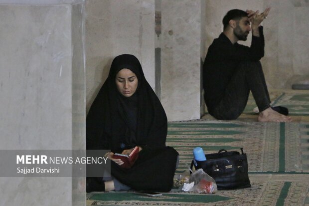 احیای شب نوزدهم رمضان در خرم آباد