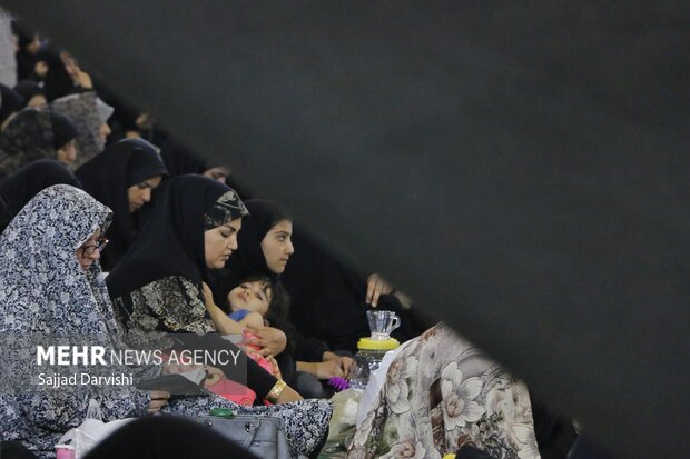 احیای شب نوزدهم رمضان در خرم آباد