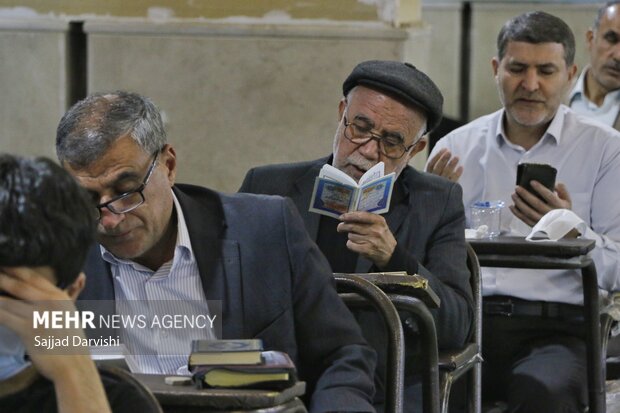 احیای شب نوزدهم رمضان در خرم آباد