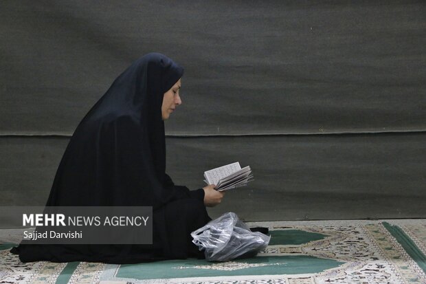 احیای شب نوزدهم رمضان در خرم آباد